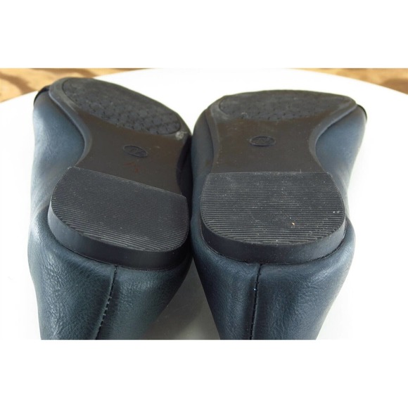 White Mountain Sz‎ 7.5 M Black Round Toe Flat Synthetic Stephanie - Picture 7 of 8